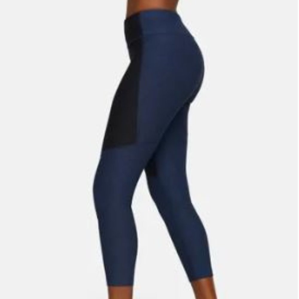 Outdoor Voices - Warmup 3/4 Legging - Navy/Black Two Tone - Worn Once
